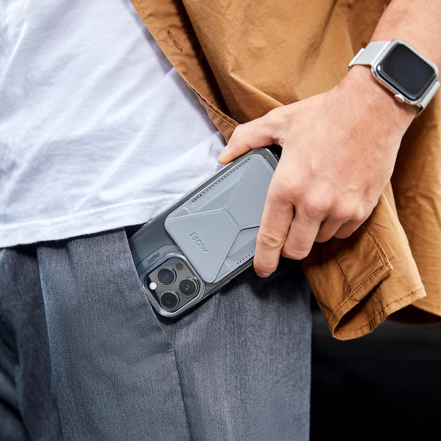 حامل هاتف ومحفظة موفت سناب أون (متوافق مع ماجسيف®) رمادي فاتح 