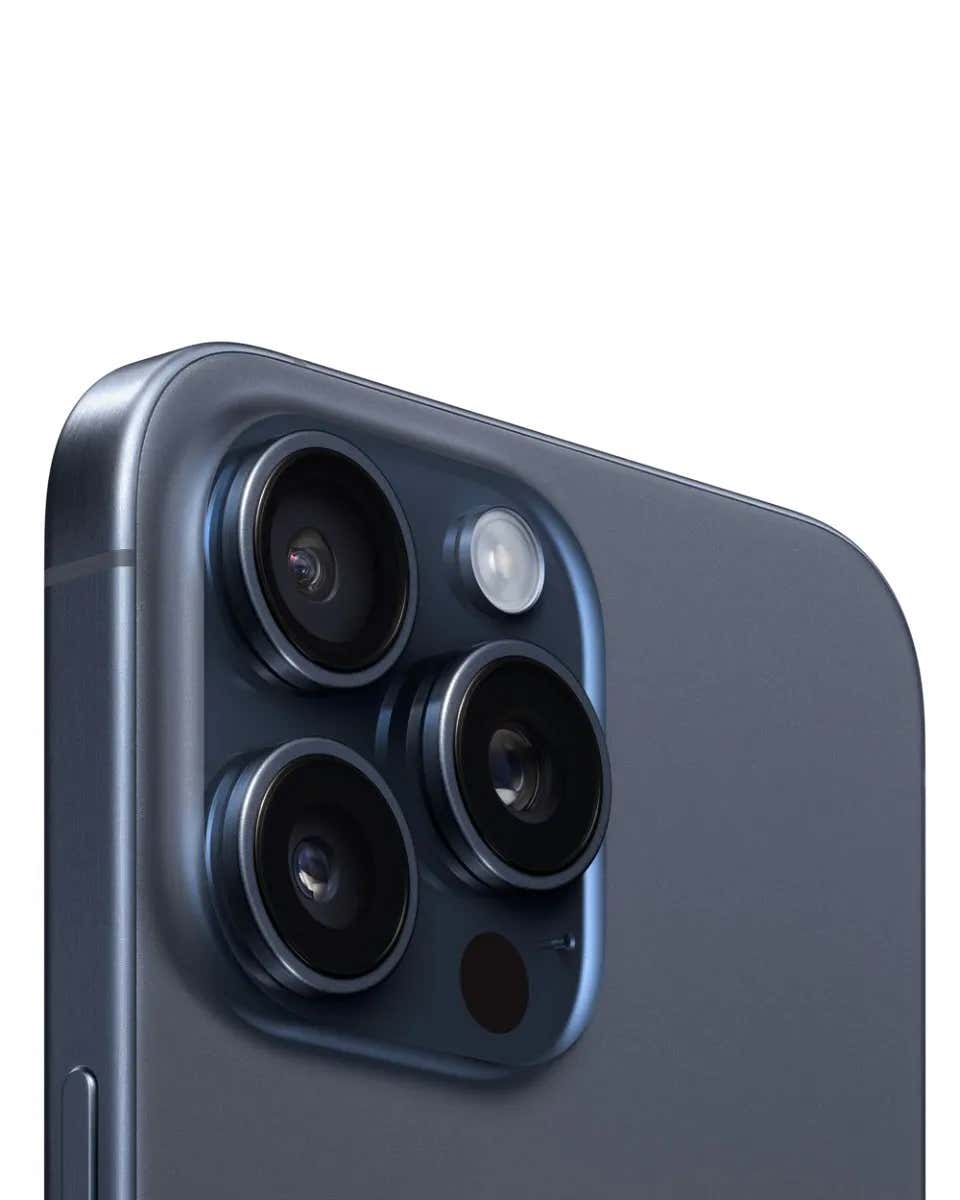 ابل ايفون 16 برو 256 جيجا بايت اسود تيتانيوم