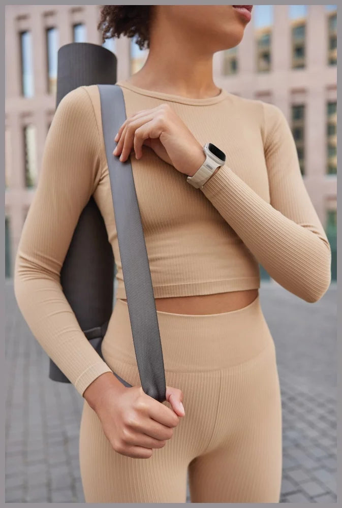 UNIQ Strap Stride De Rubber for Apple Watch 49/46/45/44mm beige