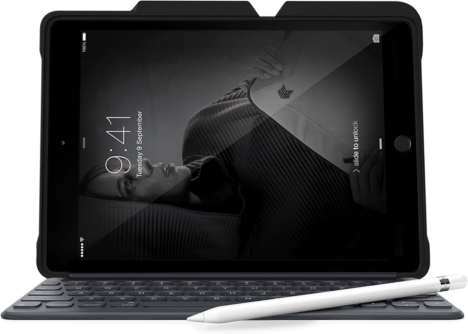 حافظة STM Dux Shell Duo الذكية (iPad 7th Gen) - أسود 