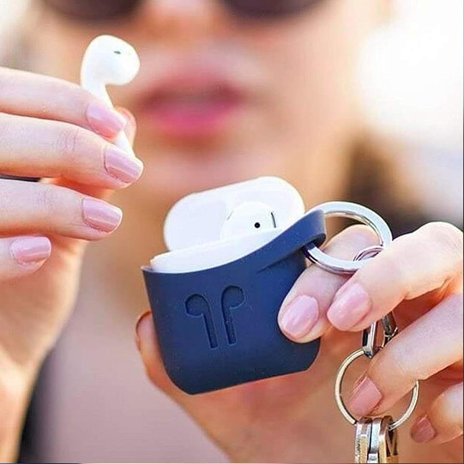 جراب سيليكون Pod Pocket لسماعات Apple AirPods باللون الأزرق النيلي 