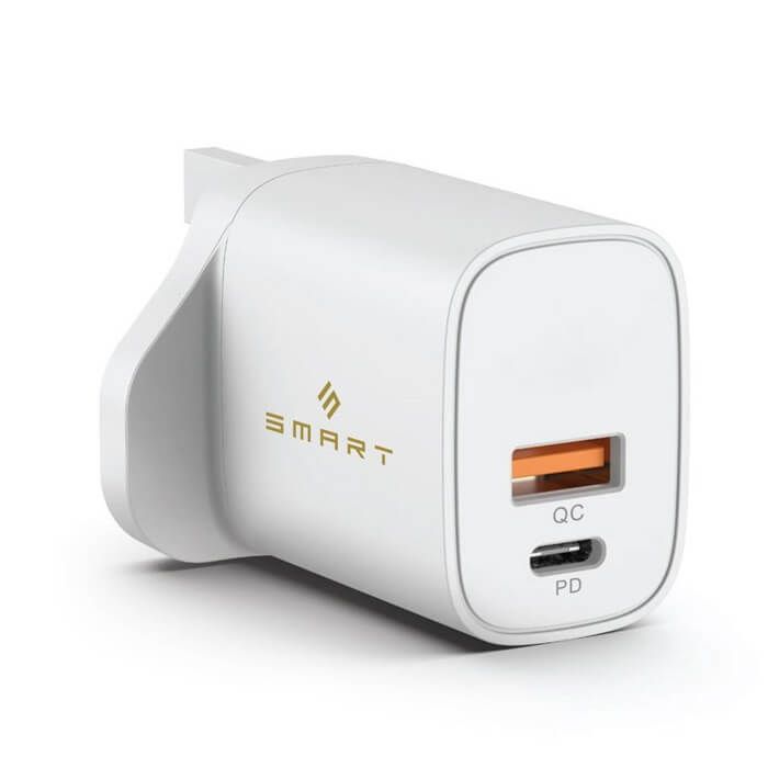 شاحن حائط ذكي iConnect بقوة 30 واط - أبيض