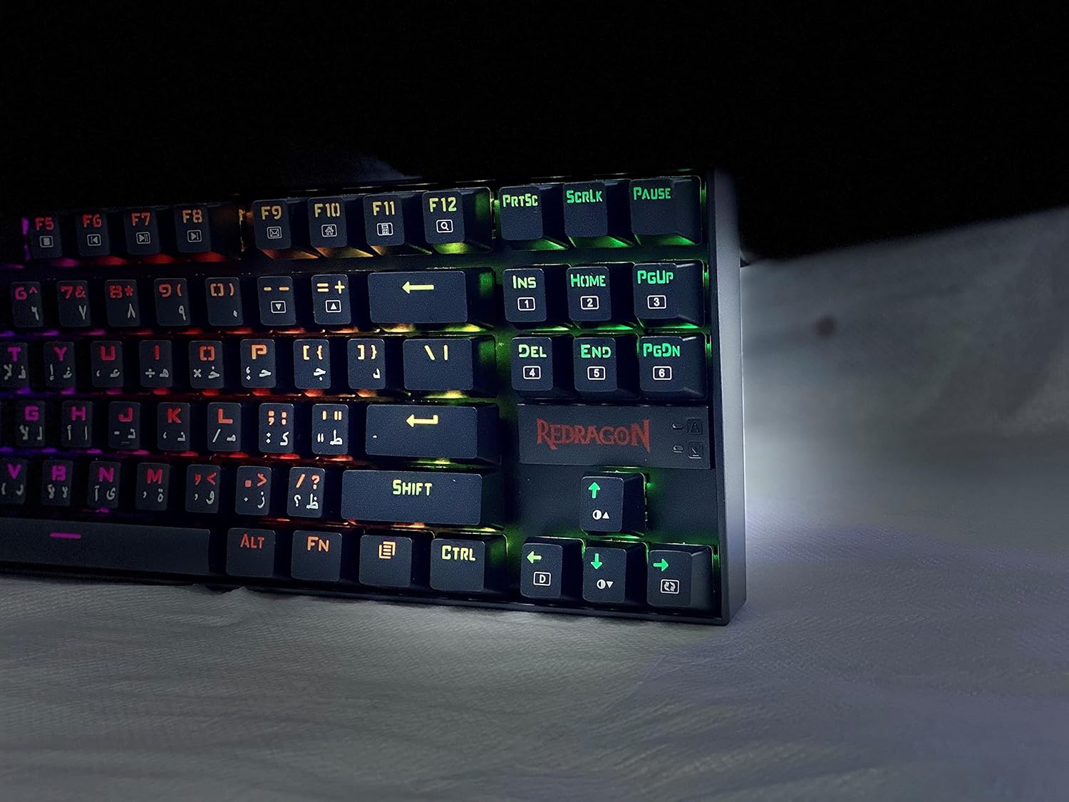 لوحة مفاتيح الألعاب الميكانيكية العربية Redragon Kumara K552RGB-1 بمفاتيح زرقاء - أسود