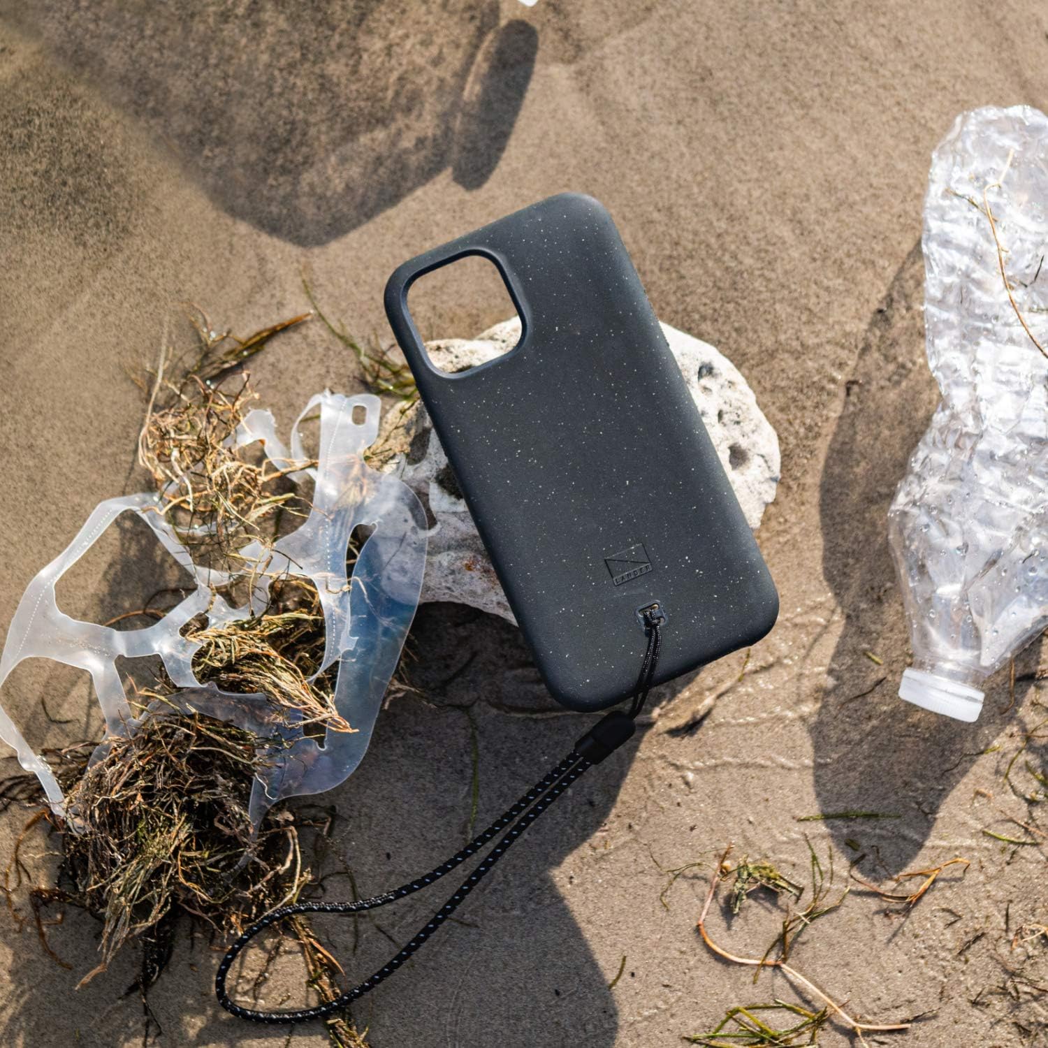 غطاء حماية لاندر توري مصمم لجهاز آيفون 12 برو ماكس مع عزل البطارية ثيرمولاين - أسود