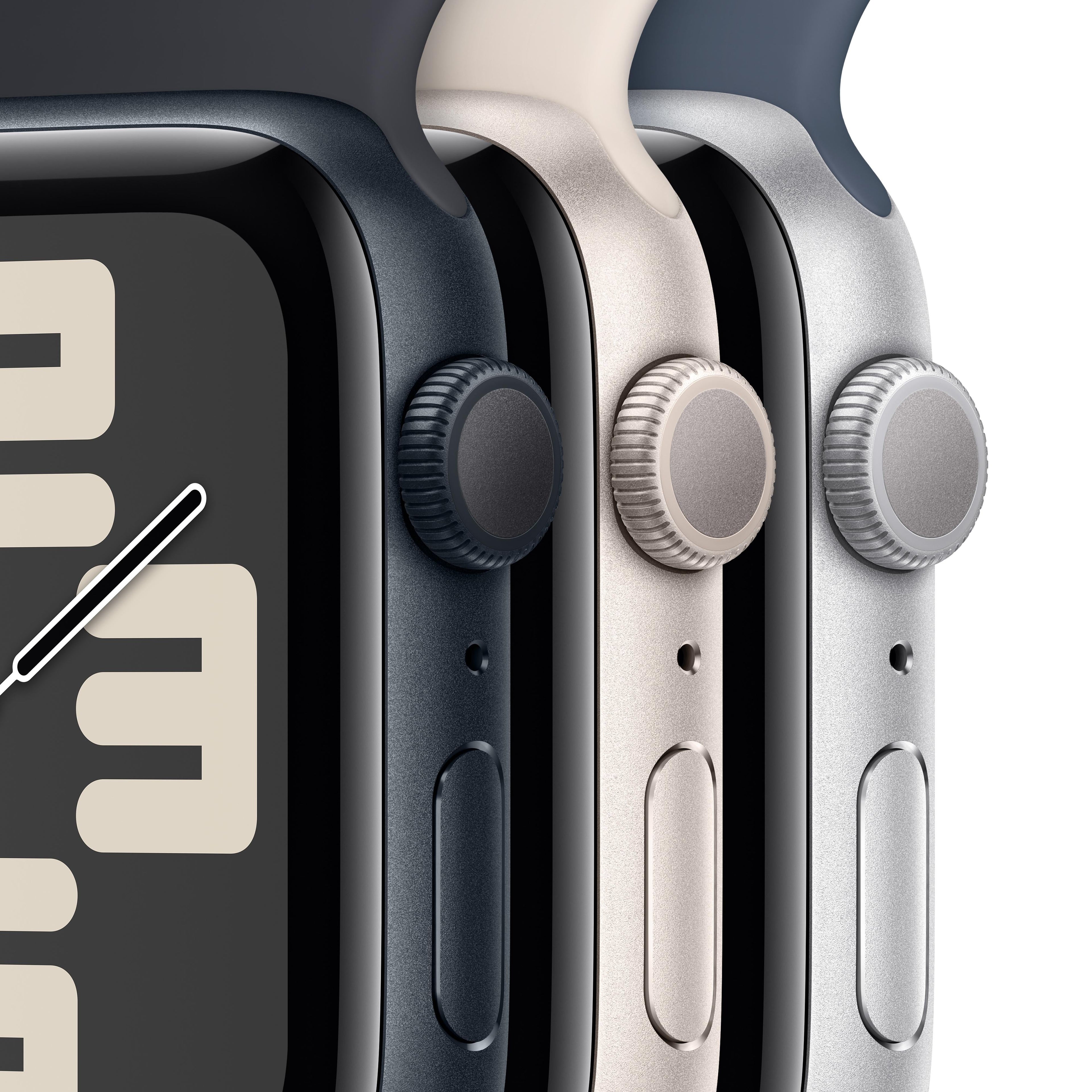 ساعة Apple Watch SE GPS مقاس 44 مم، هيكل من الألومنيوم منتصف الليل مع سوار رياضي منتصف الليل - مقاس متوسط/كبير