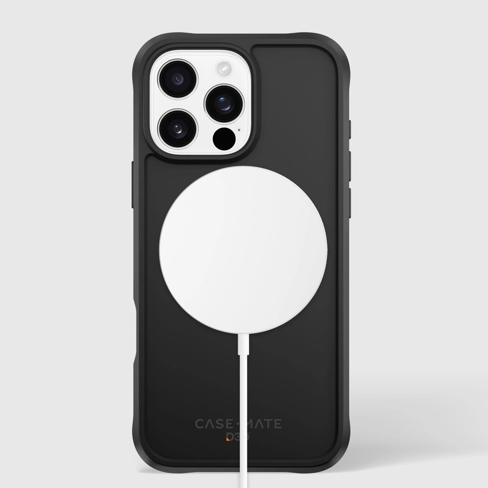 جراب CARE by PanzerGlass الرائد Urban Combat Black MagSafe لهاتف iPhone 16 6.3" Pro
