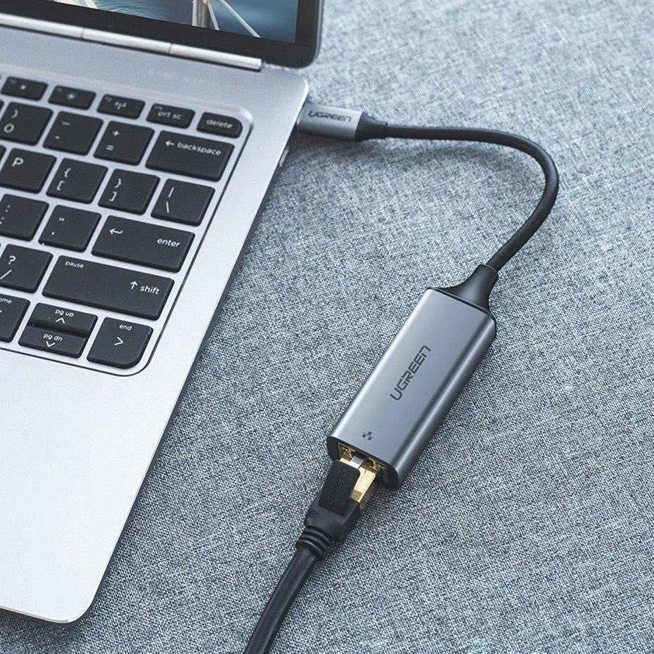 محول شبكة خارجي من Ugreen بمنفذ USB من النوع C (1000 ميجابت في الثانية / 1 جيجابت في الثانية) جيجابت إيثرنت باللون الرمادي