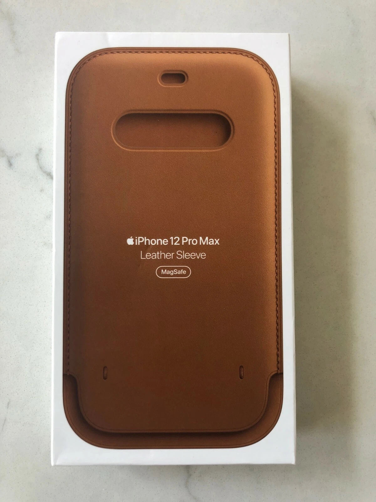 جراب جلدي أصلي لجهاز Apple iPhone 12 Pro Max مع Magsafe - بني سرجي