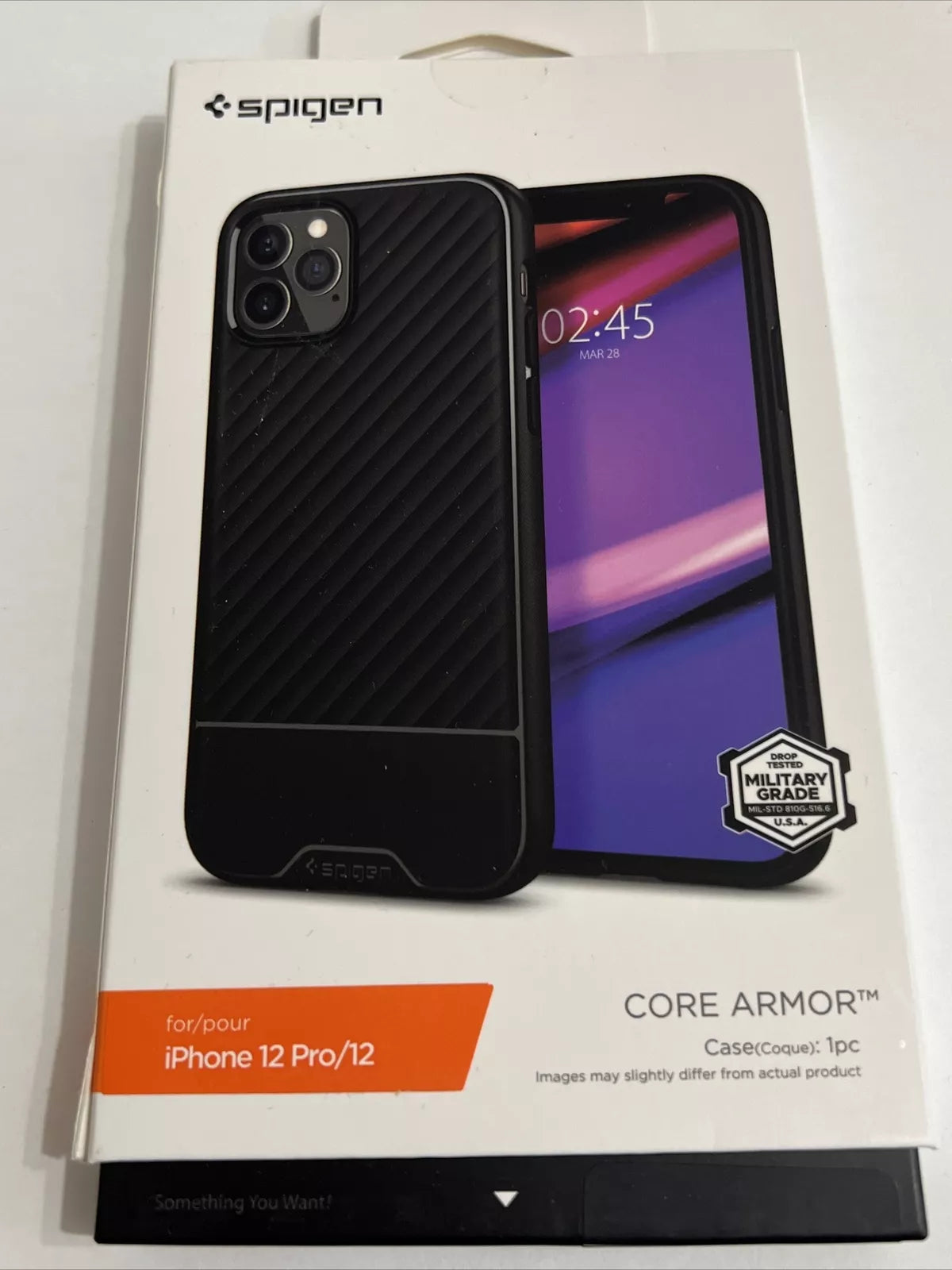 جراب Spigen Core Armor المصمم لهاتف iPhone 12/12 Pro - أسود غير لامع